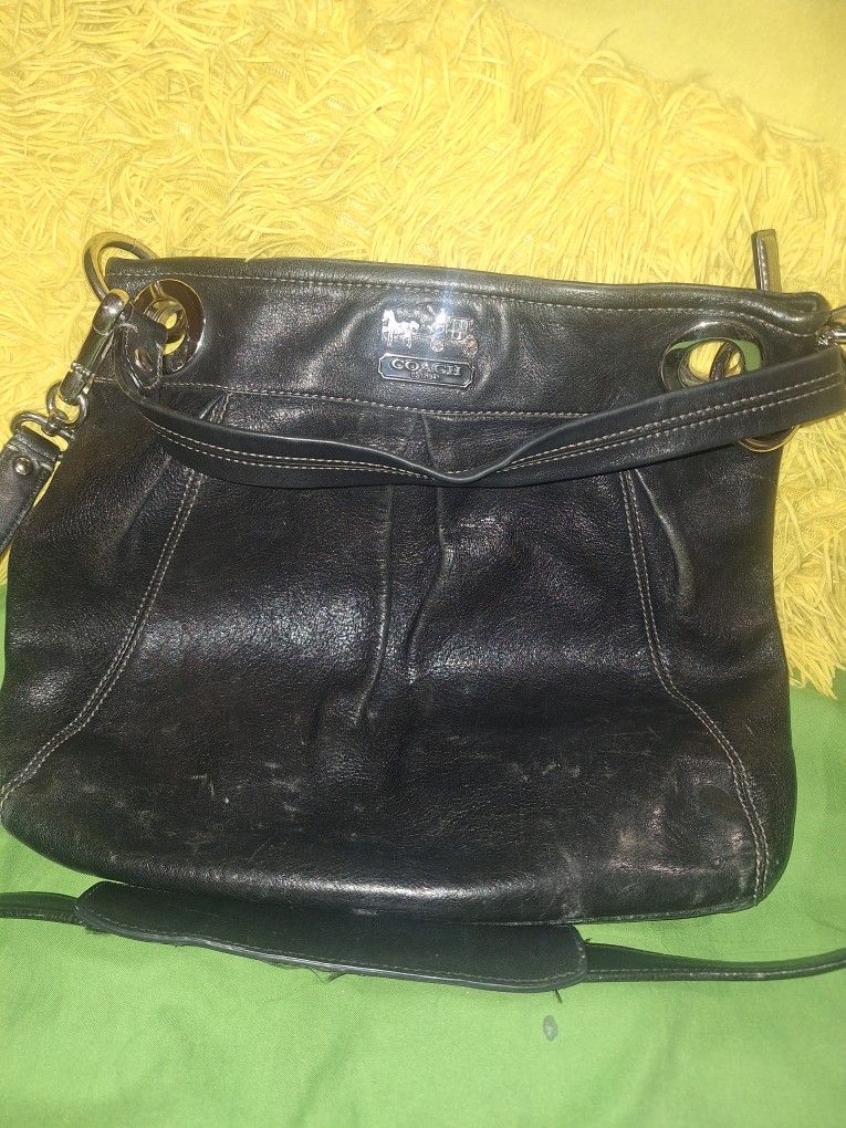 COACH BLACK LEATHER TOTE BAG