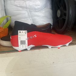 Nemeziz Size 11 Soccer Cleats