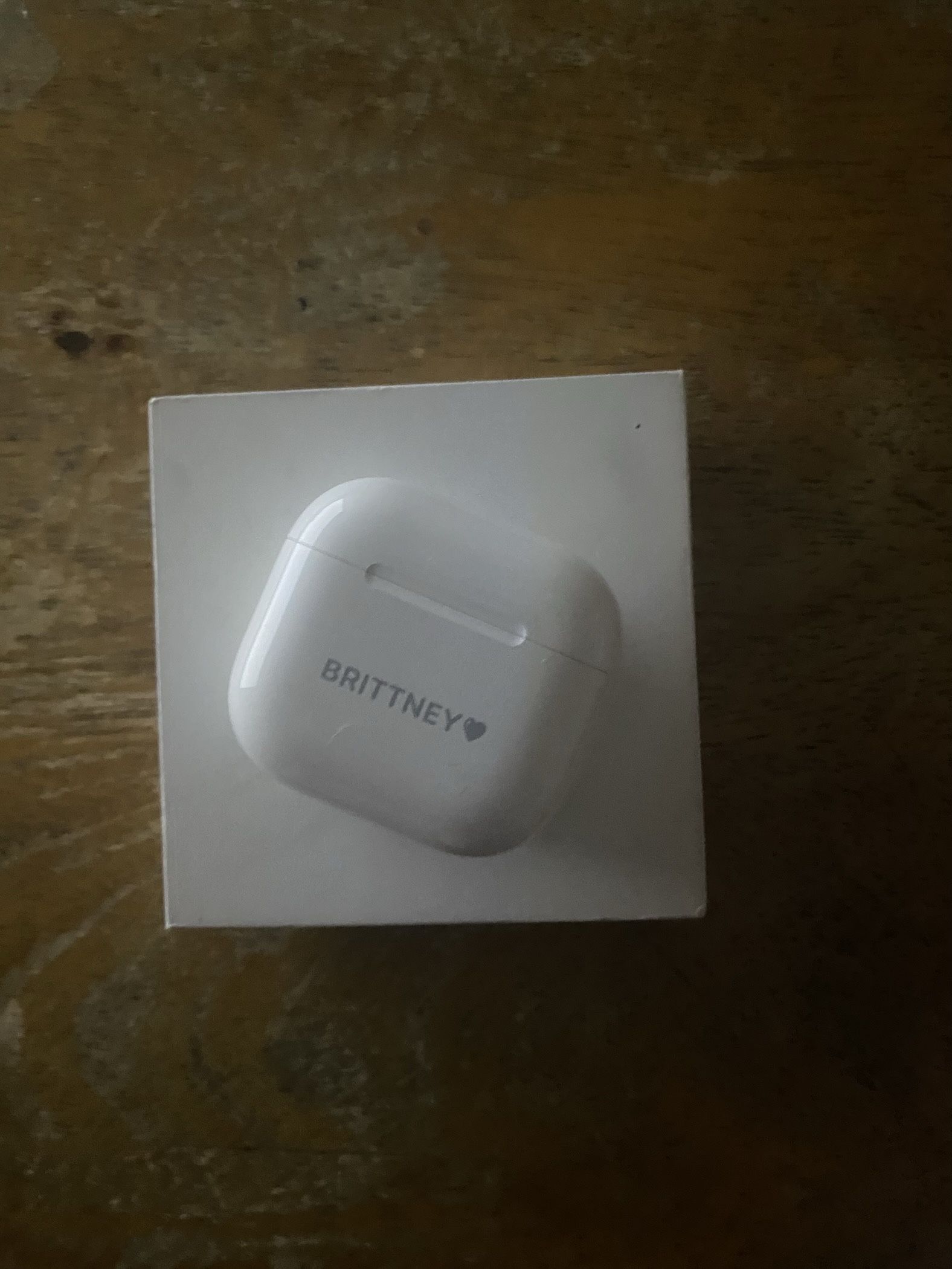Airpods 4