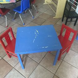 Kids Table and Chairs Set