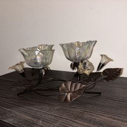 Glass candle holder with 2 holders and wire roses and thorns glassware home decoration. Perfect vintage house ornament for the living room or porch.