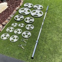  7’ Olympic Bar With 300lbs Set of Weights