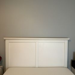 Full bed frame and mattress 