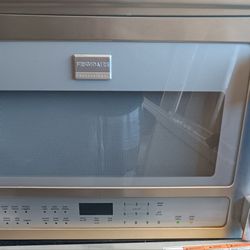 Fridgidaire Professional Over Range Microwave 