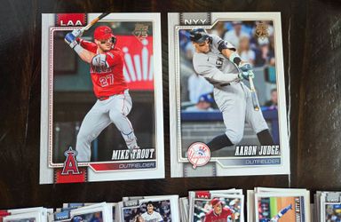 2026 Topps Baseball Cards 4000+