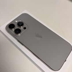 iPhone 16 Pro 256GB 