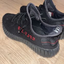 yeezy 350 breds
