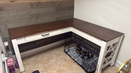 Computer Desk Table with a just able table