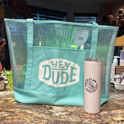 HEYDUDE BAG with WHITE CLAW TUMBLER