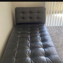 Lounge Chair 