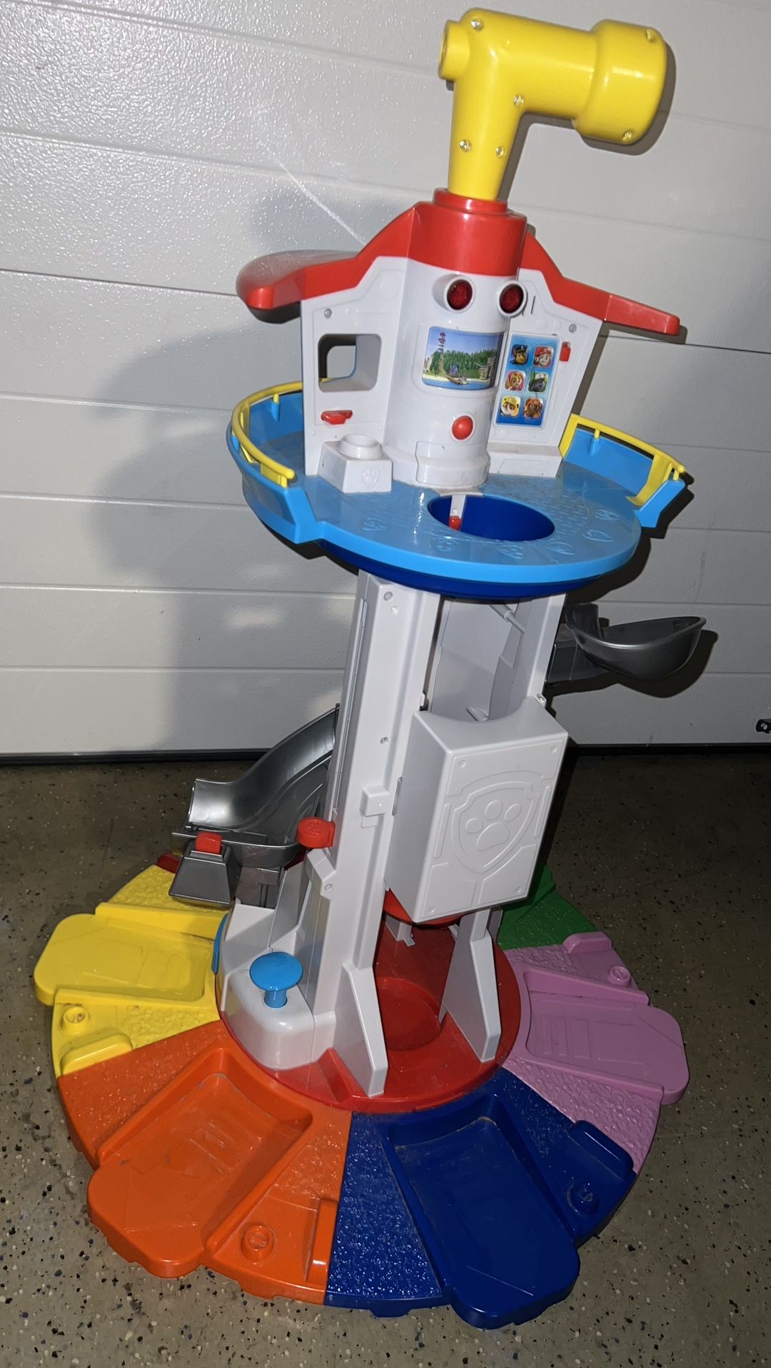 Paw patrol lookout tower
