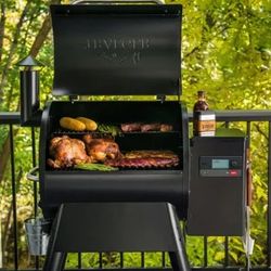 Traeger Grills Pro 575 Wood Pellet Smoker Grill with Cover 