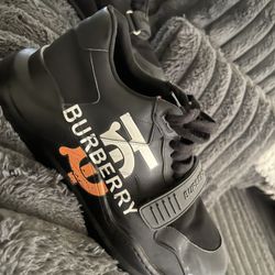Burberry Men Shoes