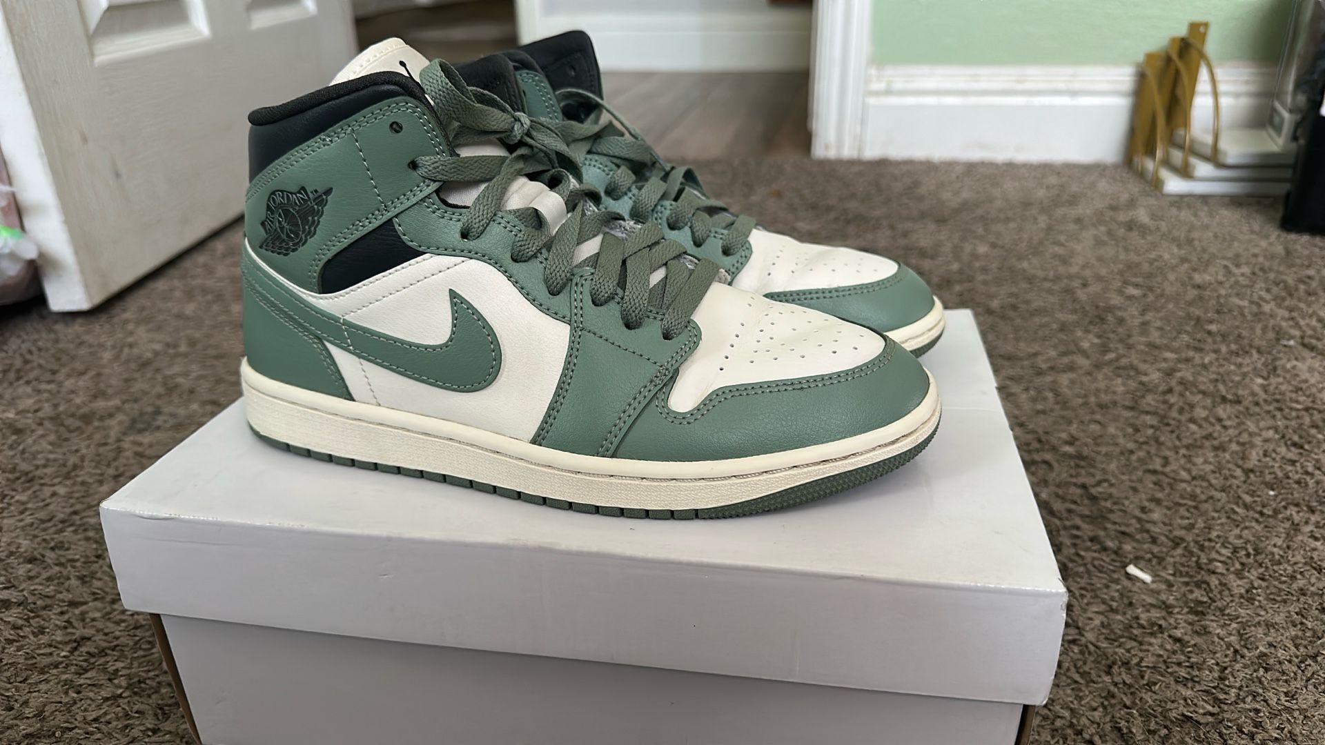 Nike Jade Smoke Jordan 1s