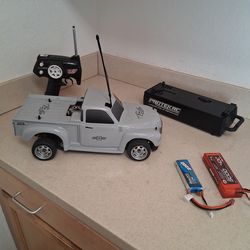 1/8 scale nitro gas on road racing rc  car