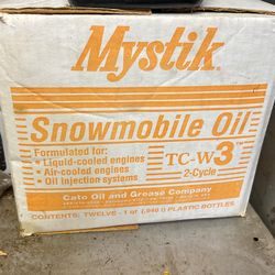 4&1/2 Quarts Snowmobile Oil Mystic TC-W3