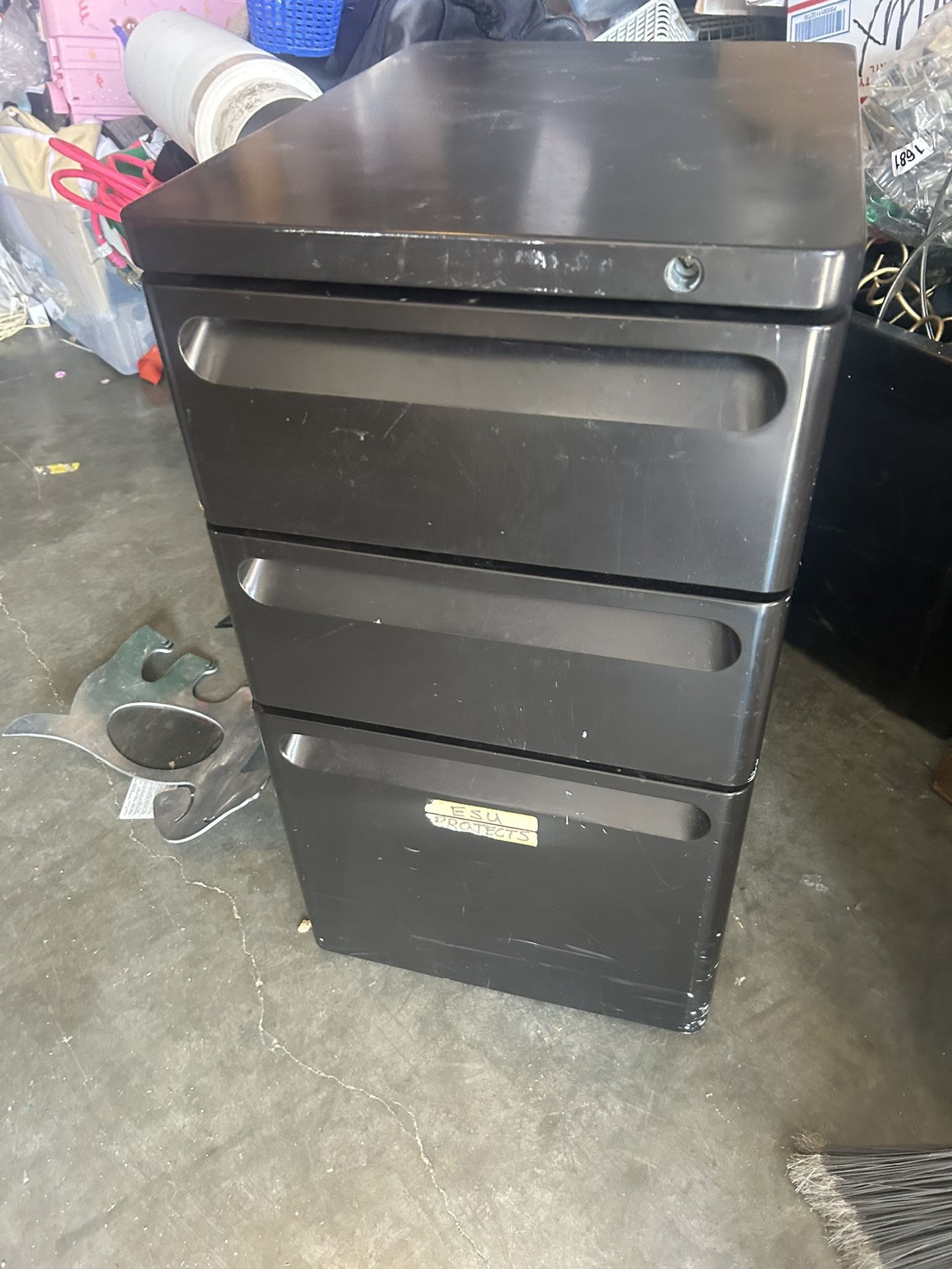 File Cabinet. 2 Drawers On Top Bottom For Files