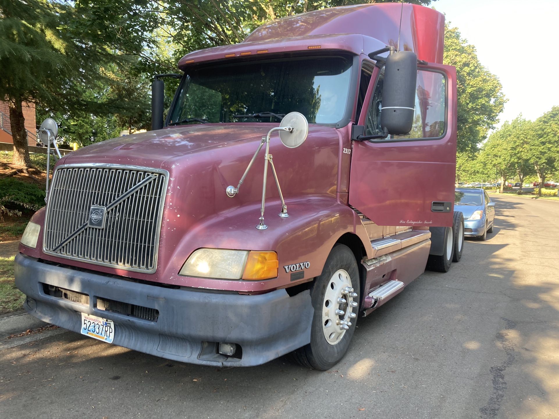 1999 Volvo Semi