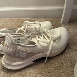 New Balance Women's White and Tan Sneakers Size 6