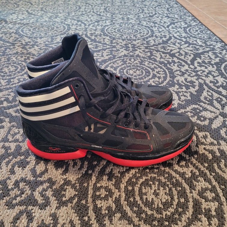 Adidas Adizero Derrick Rose Sprint Web Crazy Light for Sale in Las Vegas,  NV - OfferUp