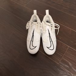 Nike Alpha Menace Pro 3 Football Cleats