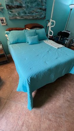 Sleep Number p6 360 Smart Bed – Queen – Complete Bed & Base