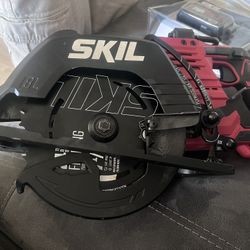 Skill Saw - FOR PARTS ONLY 