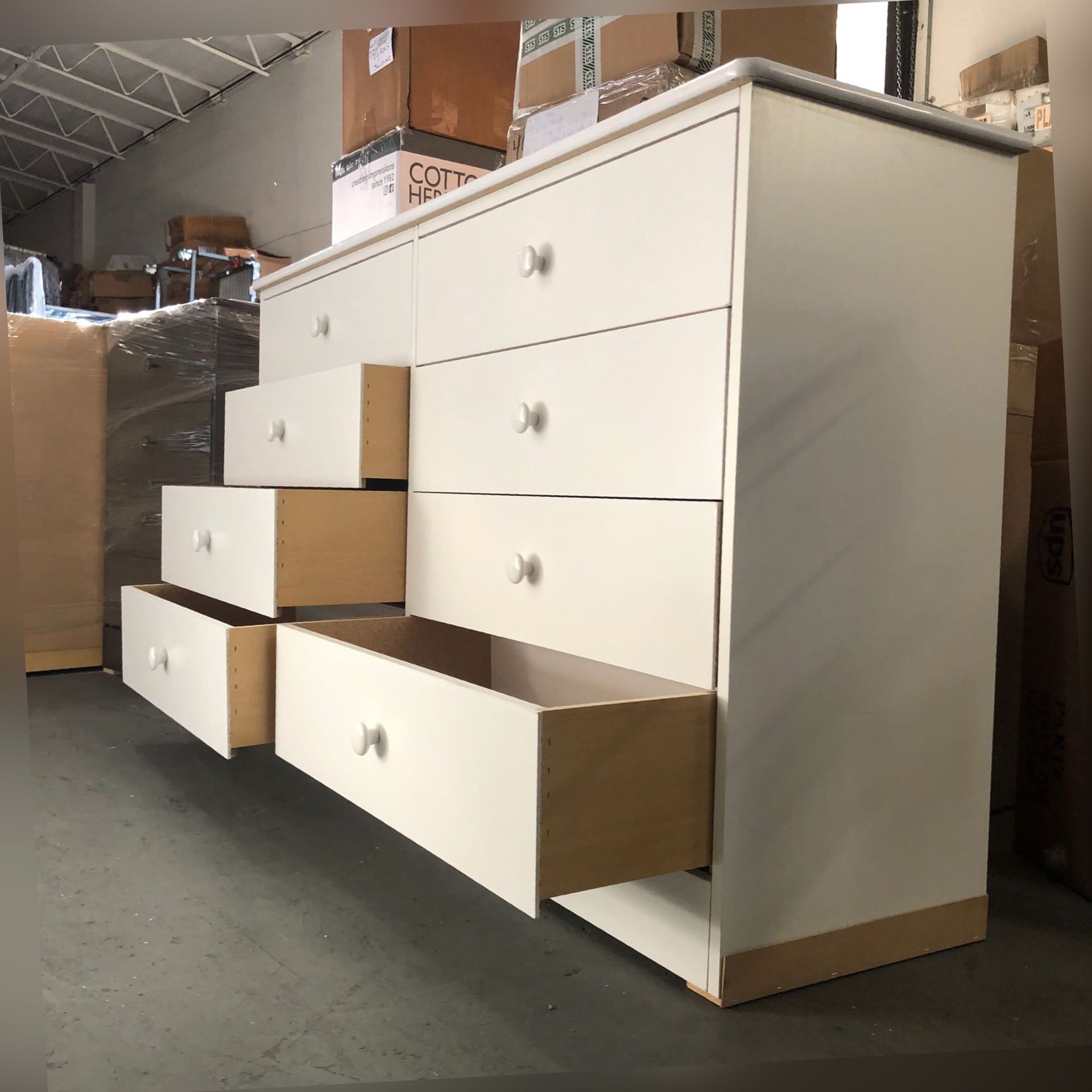 8 Drawer Dresser