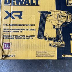Dewalt 20 Volts 18 GA NARROW CROWN STAPLER KIT