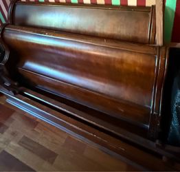 Wooden Queen Sized Sleigh bed frame