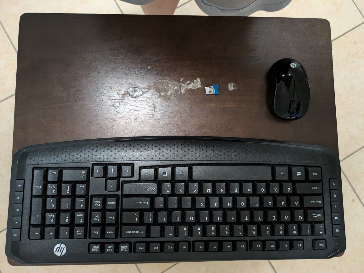 HP Wireless Keyboard and Mouse 300