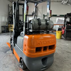 Hyundai Forklift 3000lb 