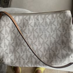 Crossbody MK 