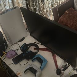 Ps5 disc And monitor extra Controller And Headset 