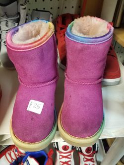 Baby ugg boots size 9c excellent