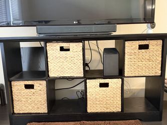 TV Stand / Storage Organizer with 5 Woven Baskets – Great Condition