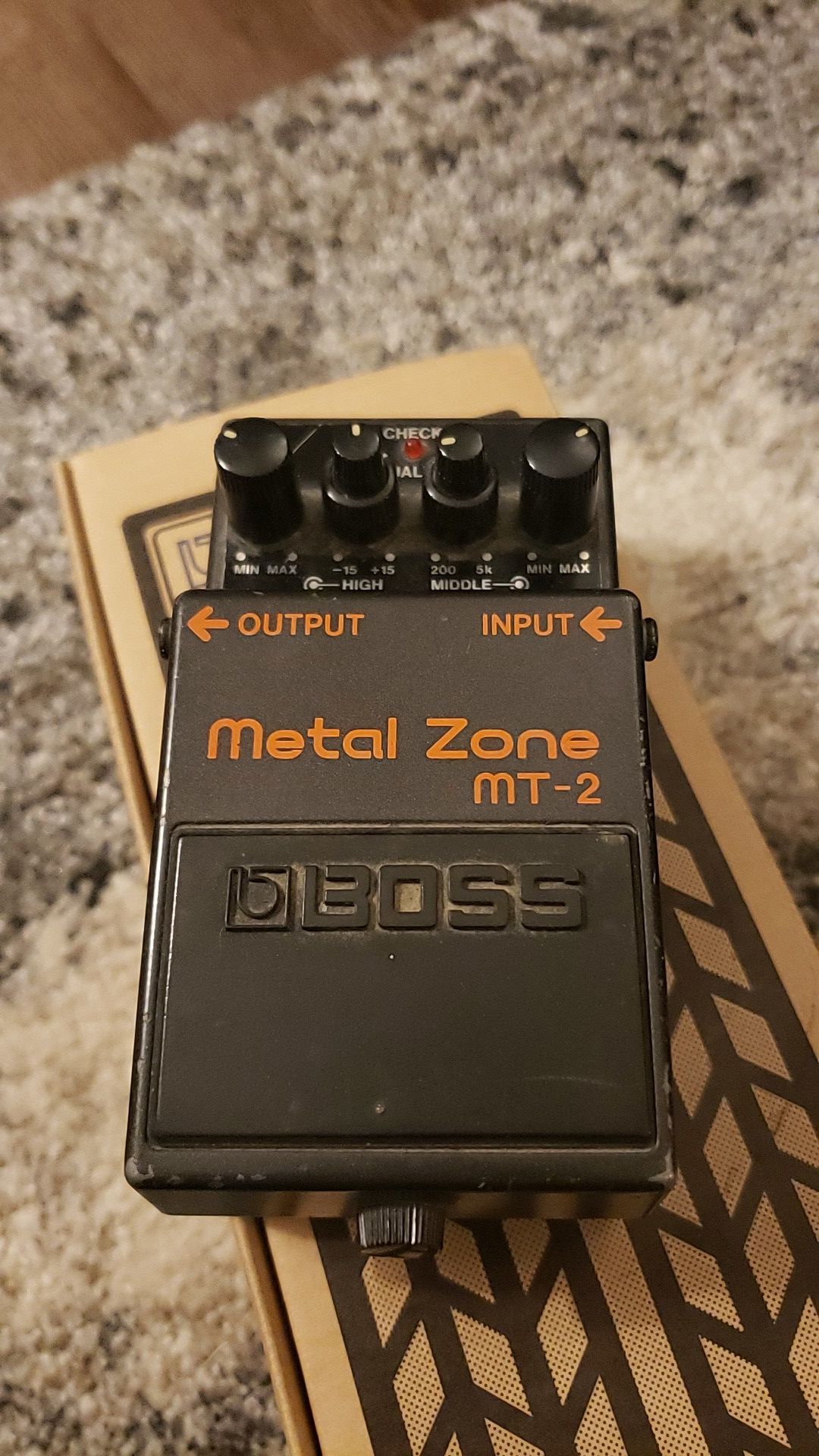 Boss Metal Zone MT-2