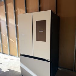 Samsung Bespoke 30 Cu FT Smart Fridge w/ Family Hub (Gray Glass)