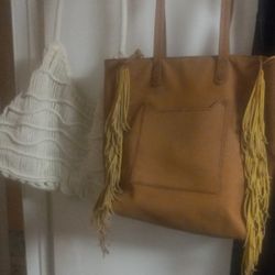Universal Thread Handbags