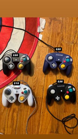 Gamecube controllers (prices in photos)