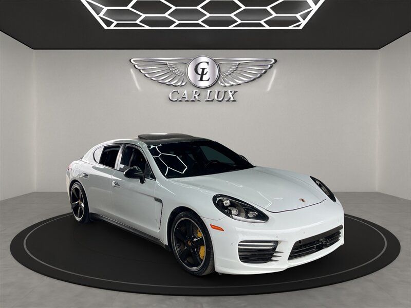 2016 Porsche Panamera GTS
