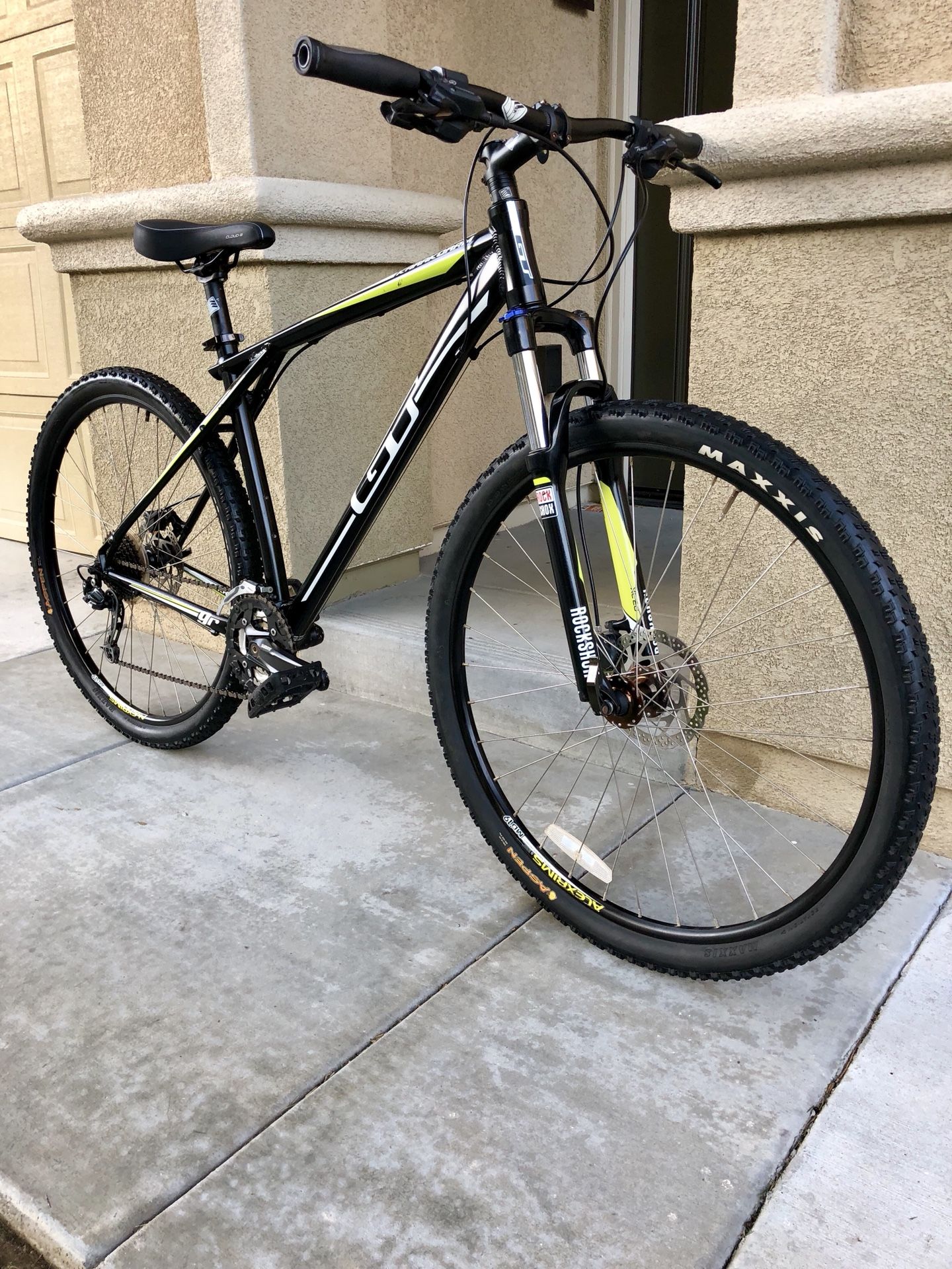 GT Karakoram 2.0 9r 29er Hardtail Mountain Bike Large for Sale