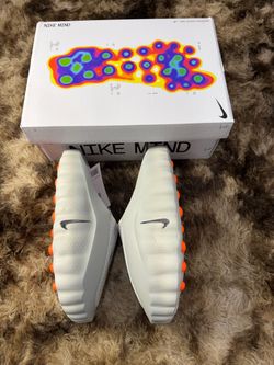 Nike Mind Sneakers White Orange