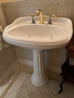 Bathroom sink 