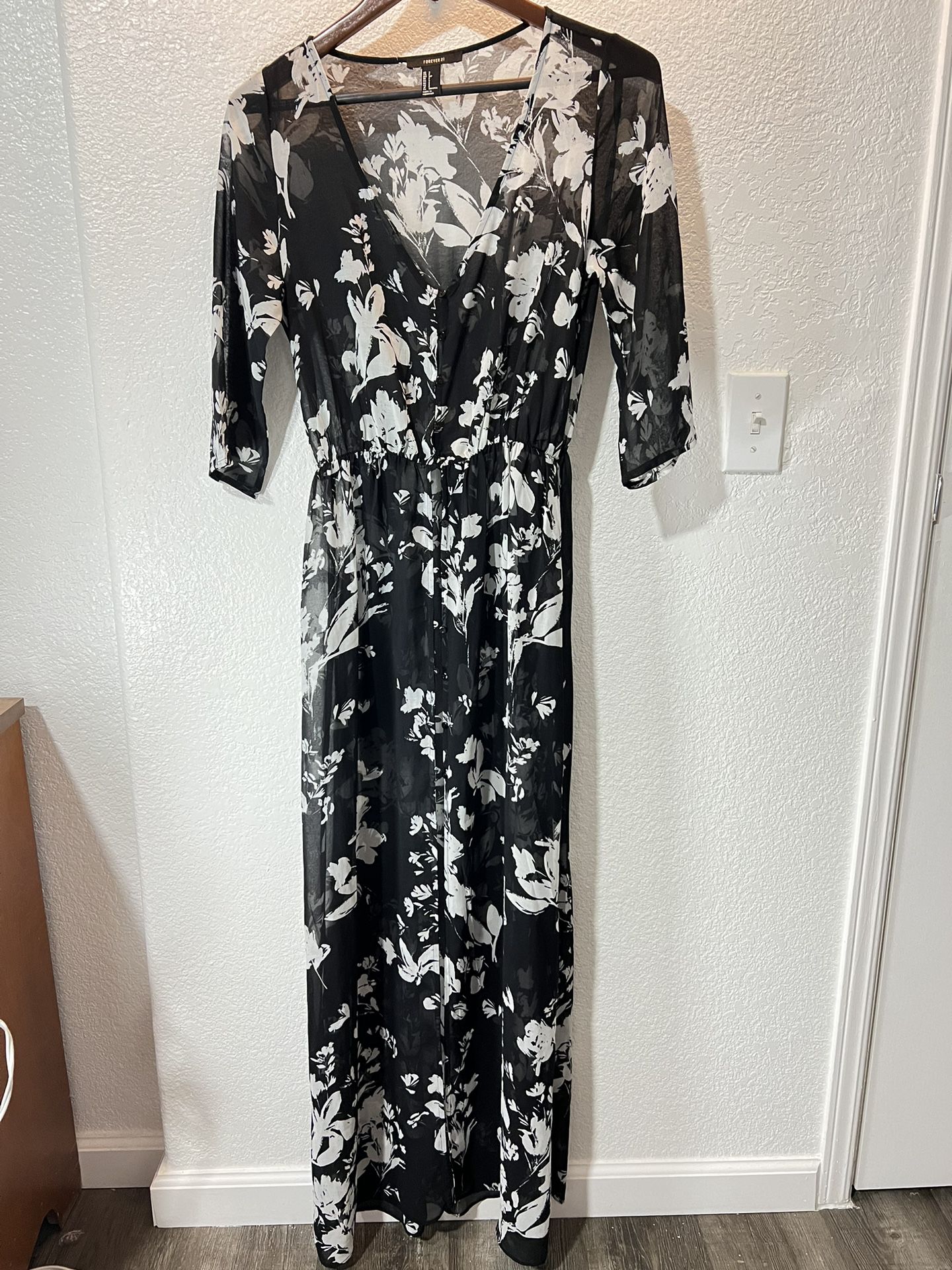 Forever 21 Floral Maxi Dress Size s