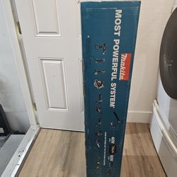 Makita 40V XGT Hedge Trimmer 24" GHU02Z New Tool Only