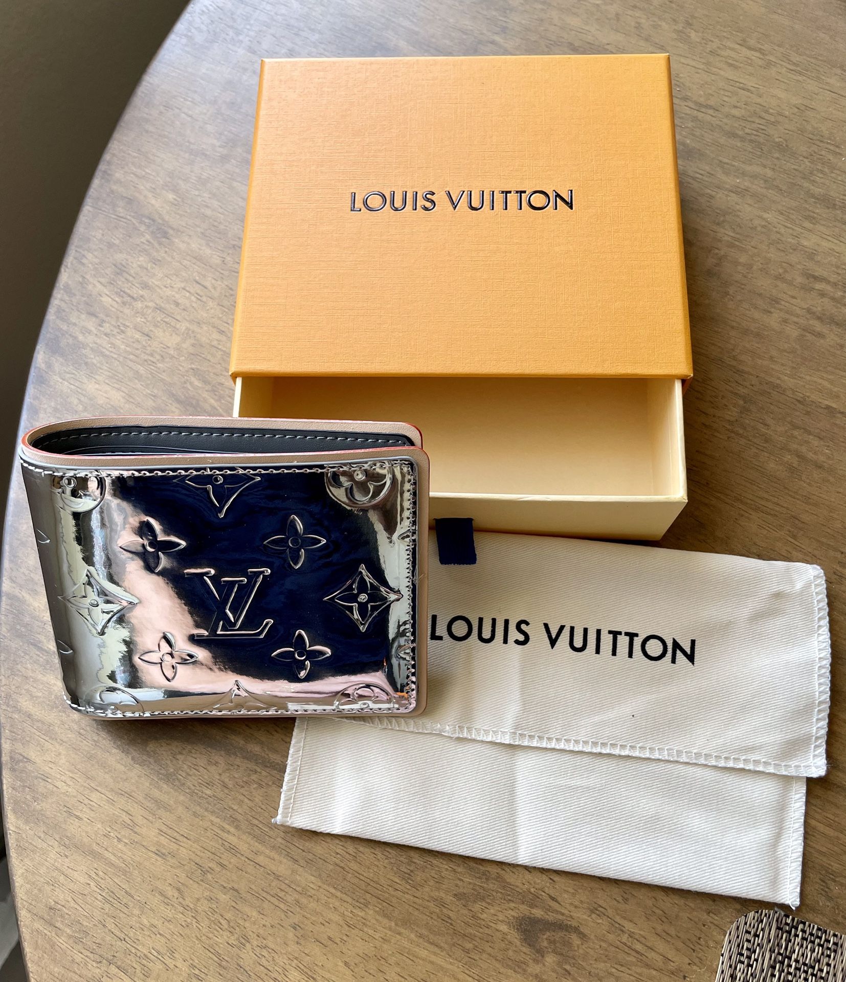 Louis Vuitton Shopping Bag Wallet And Bag Dust Bag And Box for Sale in West  Palm Beach, FL - OfferUp