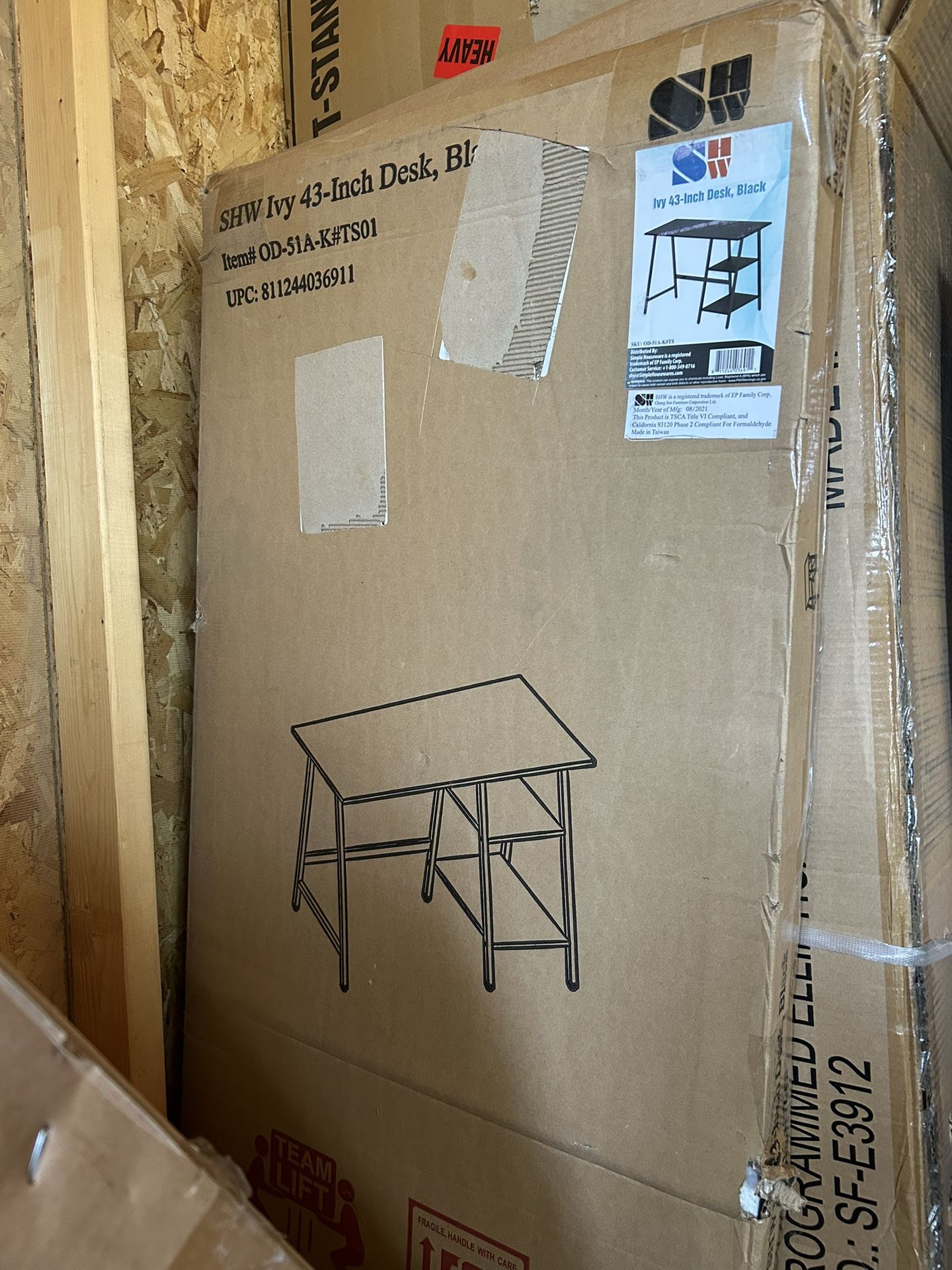 Modern Computer Desk