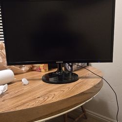 Samsung Curved Monitor 24"