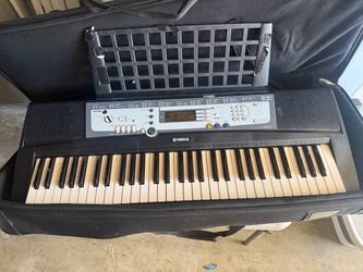 Yamaha Electronic Keyboard